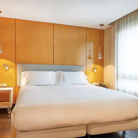 Nh Pirineos 4*