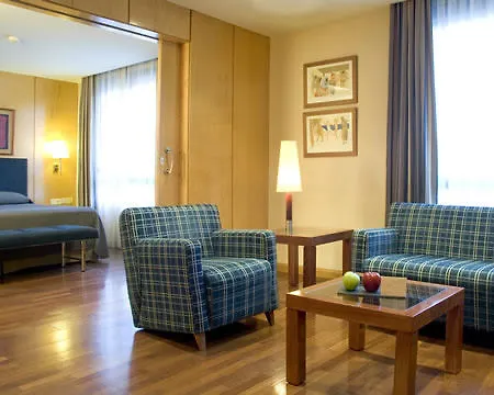 Nh Pirineos Hotel